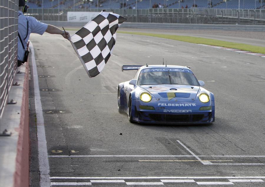  Porsche 911 Le Mans 2010 года  (фото 3 из 3)